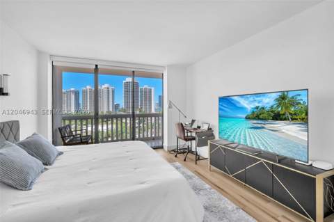 1000 W Island Blvd 1206, Aventura FL - photo 16 of 46