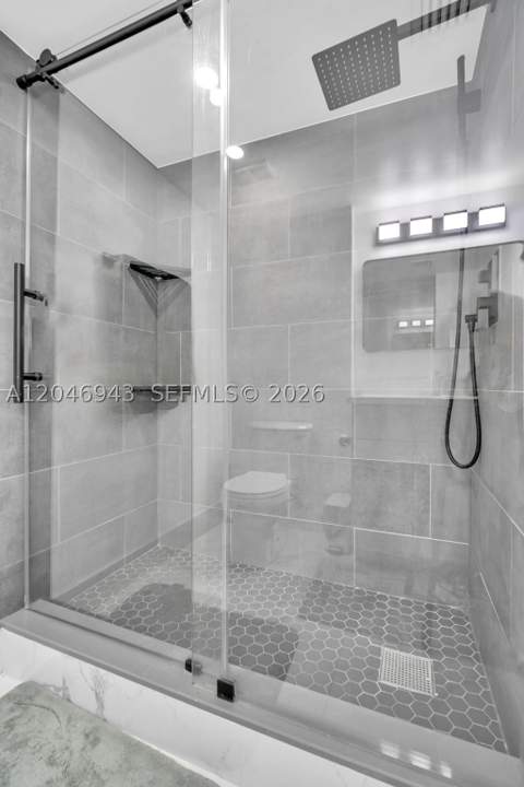 1000 W Island Blvd 1206, Aventura FL - photo 19 of 46