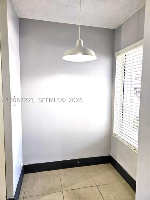 13904 SW 91st Ter 13904, Miami FL - photo 7 of 19
