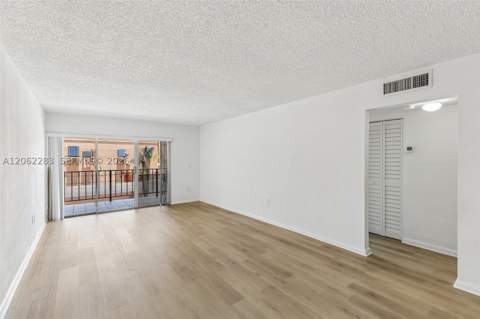 1900 W 68th St B203, Hialeah FL - photo 15 of 41