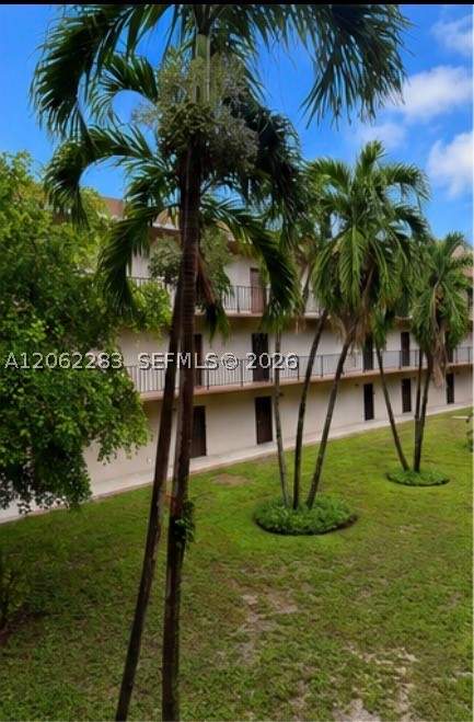 2 bedroom Condominium at 1900 W 68th St B203, Los Arboles Condo, Hialeah — photo 2