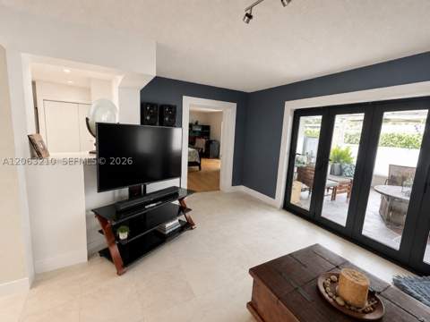 18150 NW 82nd Ave, Hialeah FL - photo 11 of 54