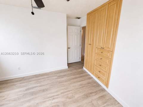 18150 NW 82nd Ave, Hialeah FL - photo 17 of 54