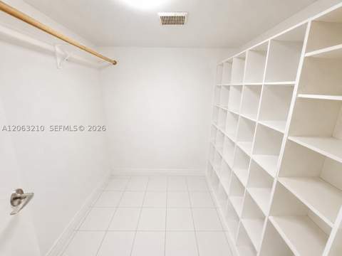 18150 NW 82nd Ave, Hialeah FL - photo 23 of 54