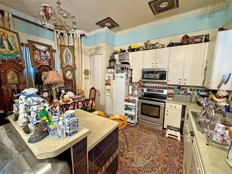 3 bedroom SingleFamilyResidence at 3457 NE 2nd St, Antigua At Oasis, Homestead — photo 2