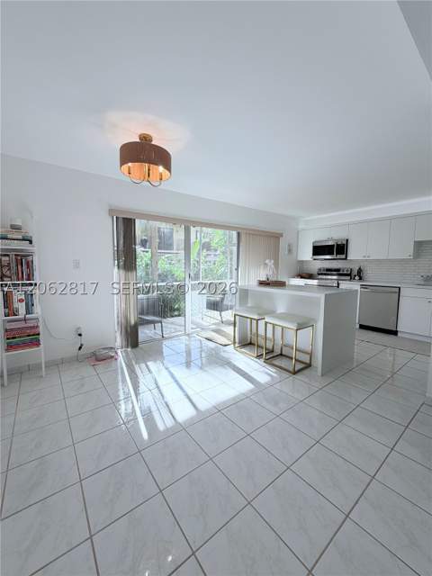 17000 NW 67th Ave 112, Hialeah FL - photo 9 of 27