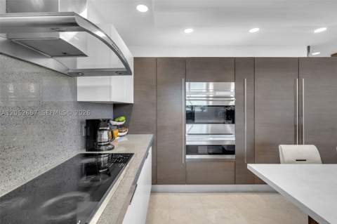 10867 NW 59th St, Doral FL - photo 9 of 61