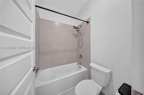 4745 NW 83rd Pkwy, Doral FL - photo 24 of 44