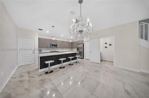 4745 NW 83rd Pkwy, Doral FL - photo 6 of 44