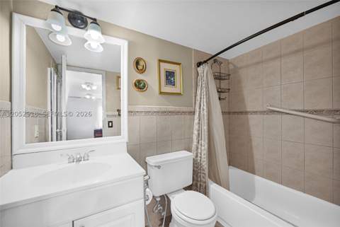 1335 W 68th St 204, Hialeah FL - photo 21 of 35