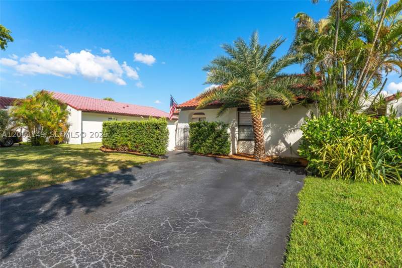 2 bedroom Townhouse at 13396 SW 115th Ter, Crossings Twnhse Sec 1, Miami — photo 3