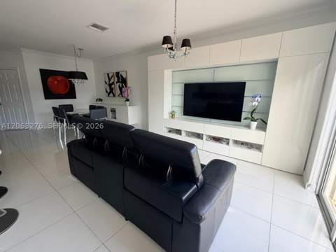 1017 NE 208th St, Miami FL - photo 17 of 39