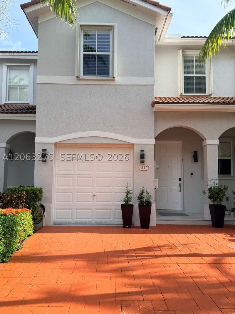3 bedroom Townhouse at 1017 NE 208th St, Ives Dairy Townhomes, Miami — photo 4