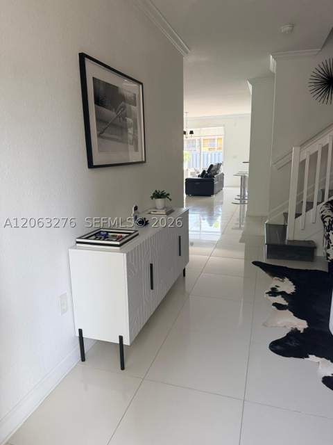 1017 NE 208th St, Miami FL - photo 6 of 39