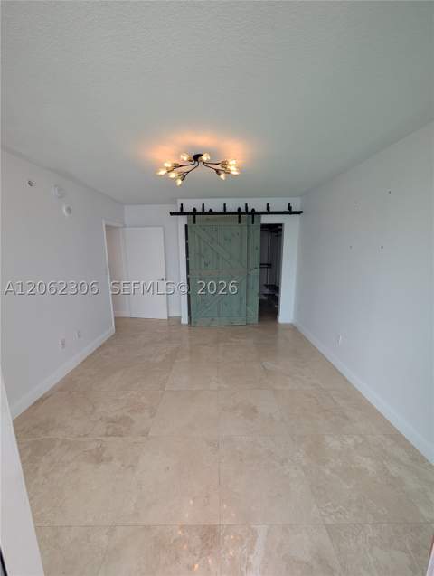 31 SE 5 3002, Miami FL - photo 10 of 23