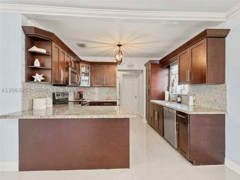 8625 SW 42nd St, Miami FL - photo 10 of 44