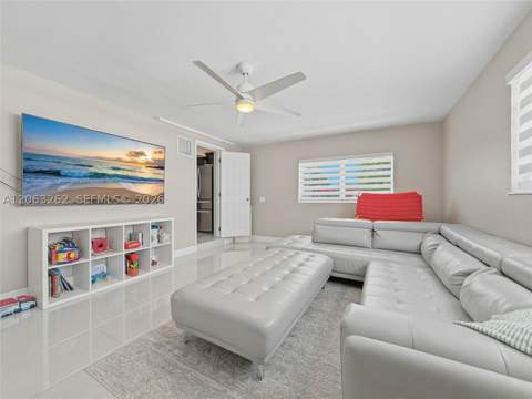 8625 SW 42nd St, Miami FL - photo 11 of 44