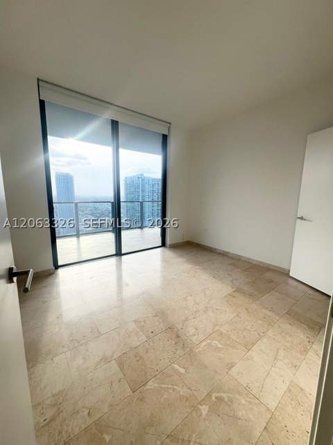 68 SE 6th St 3810, Miami FL - photo 14 of 34