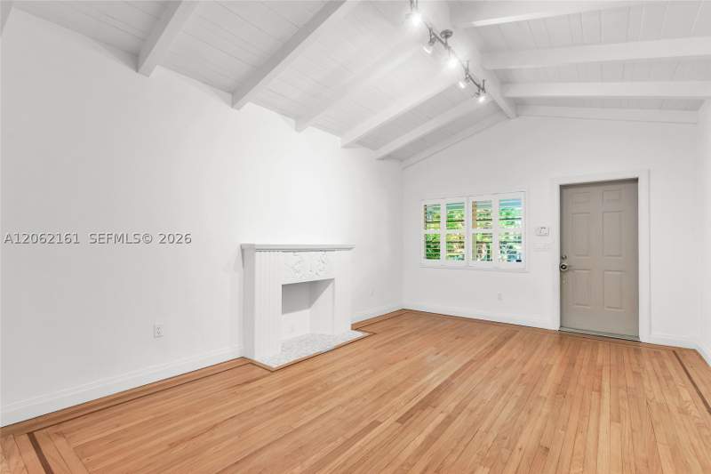 4 bedroom SingleFamilyResidence at 776 NE 74th St, Belle Meade Of Mia Sec 1, Miami — photo 2