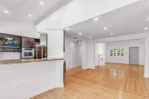 776 NE 74th St, Miami FL - photo 8 of 40