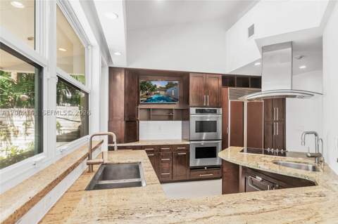 776 NE 74th St, Miami FL - photo 9 of 40