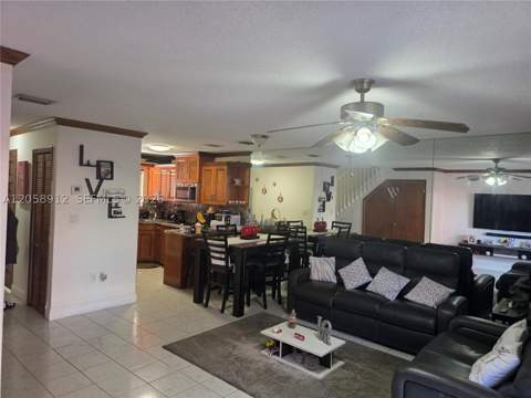 8085 NW 8th St 6, Miami FL - photo 7 of 21