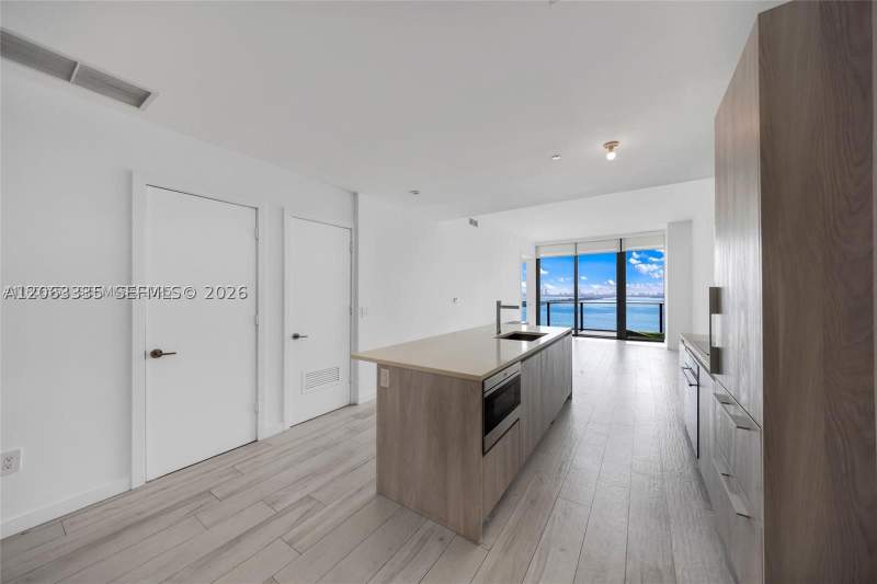 2 bedroom Condominium at 480 NE 31st St 2003, Gran Paraiso Condo, Miami — photo 2
