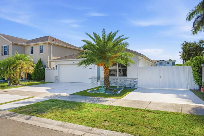 4 bedroom SingleFamilyResidence at 24800 SW 122nd Pl, Bay Gardens, Homestead — photo 2