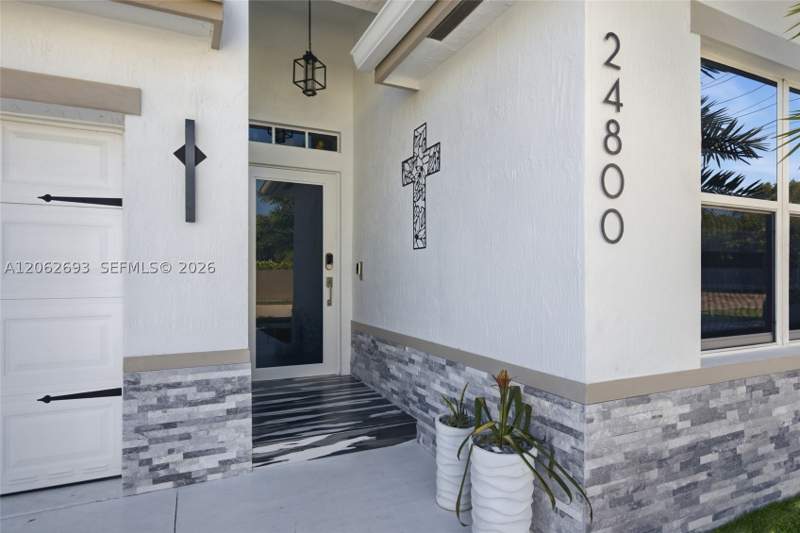 4 bedroom SingleFamilyResidence at 24800 SW 122nd Pl, Bay Gardens, Homestead — photo 4