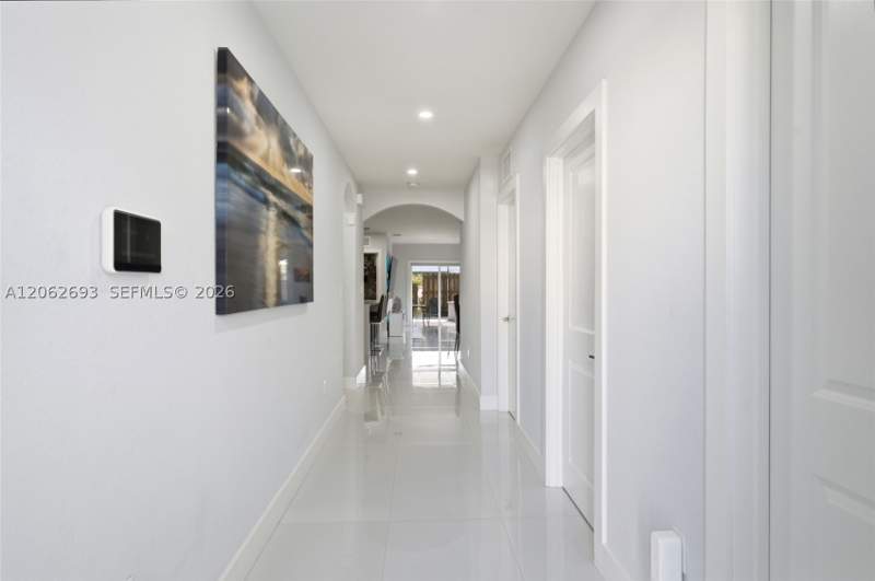4 bedroom SingleFamilyResidence at 24800 SW 122nd Pl, Bay Gardens, Homestead — photo 5