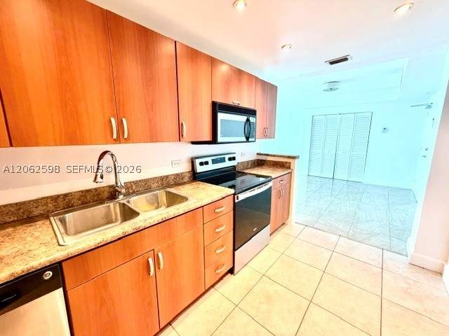 1 bedroom Condominium at 7501 E Treasure Dr 5H, Treasures On The Bay II C, North Bay Village — photo 5