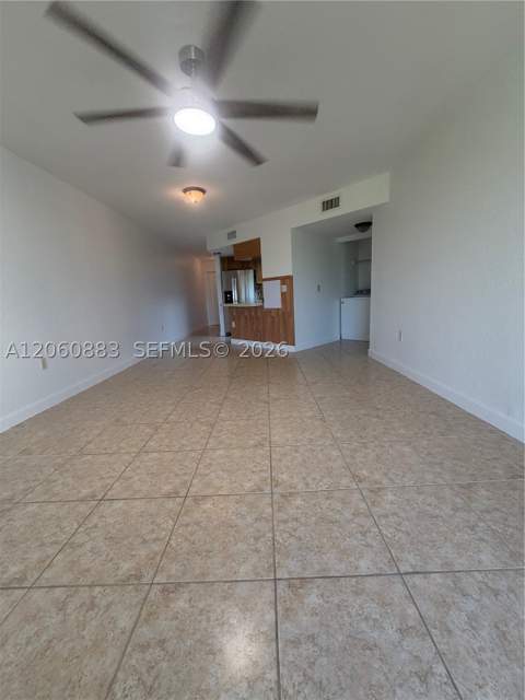 8205 Lake Dr 306, Doral FL - photo 12 of 37