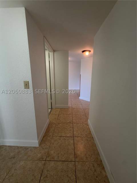 8205 Lake Dr 306, Doral FL - photo 19 of 37