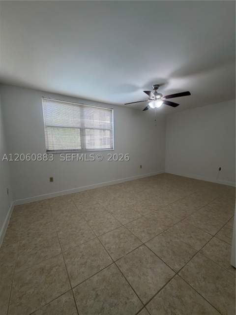 8205 Lake Dr 306, Doral FL - photo 23 of 37