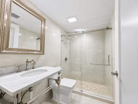 1700 NW N River Dr 805, Miami FL - photo 17 of 34