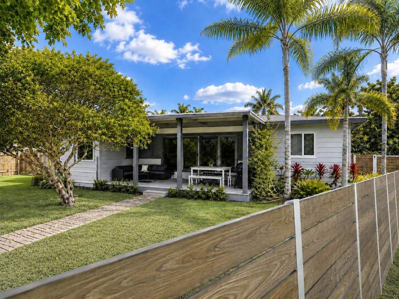 2 bedroom SingleFamilyResidence at 7830 SW 67th Avenue, West Larkin Park, South Miami — photo 2