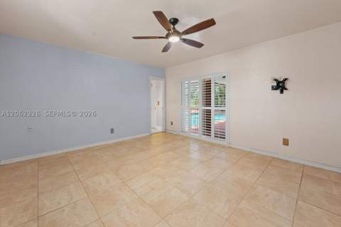 8331 SW 156th St, Palmetto Bay FL - photo 16 of 28