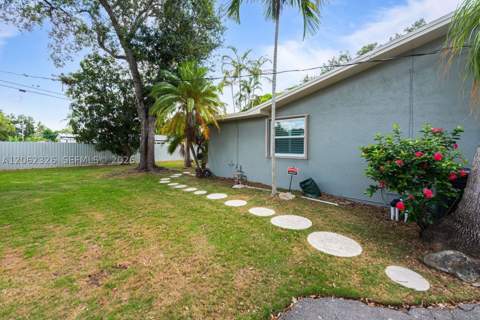 8331 SW 156th St, Palmetto Bay FL - photo 24 of 28