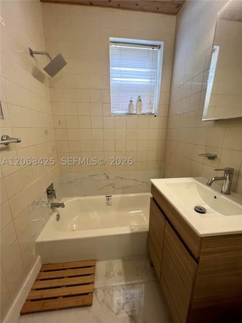 9350 E Bay Harbor Dr 6, Bay Harbor Islands FL - photo 13 of 19