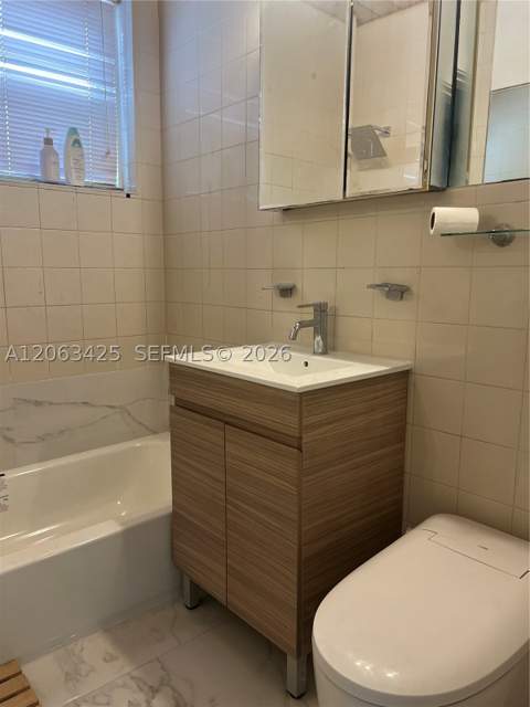 9350 E Bay Harbor Dr 6, Bay Harbor Islands FL - photo 14 of 19