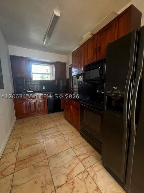 9350 E Bay Harbor Dr 6, Bay Harbor Islands FL - photo 18 of 19