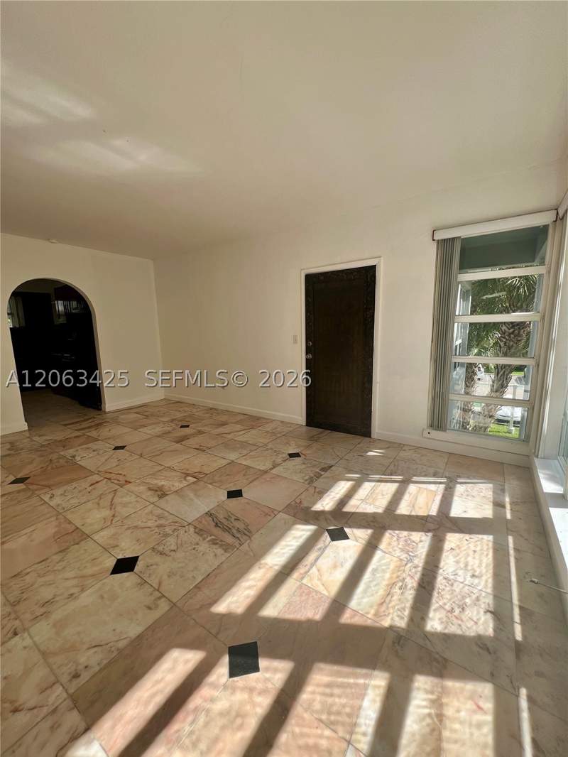 2 bedroom Condominium at 9350 E Bay Harbor Dr 6, Dorbe Gardens Condo, Bay Harbor Islands — photo 2