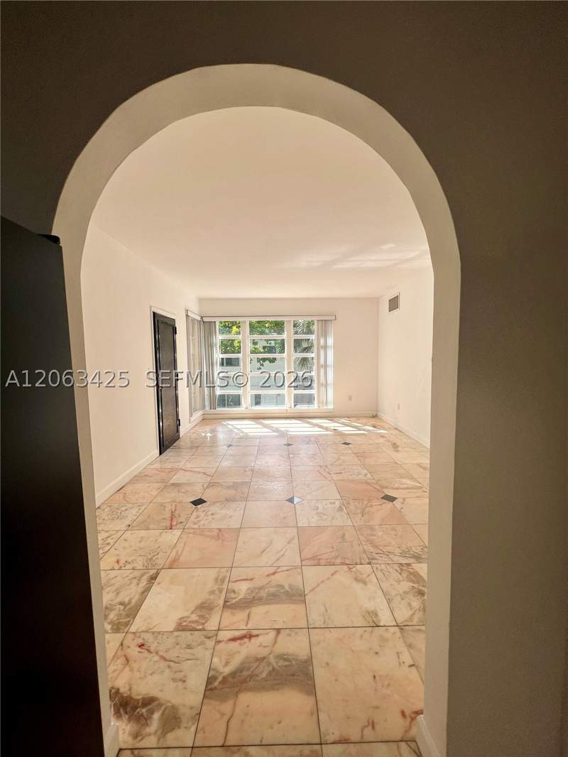 2 bedroom Condominium at 9350 E Bay Harbor Dr 6, Dorbe Gardens Condo, Bay Harbor Islands — photo 4