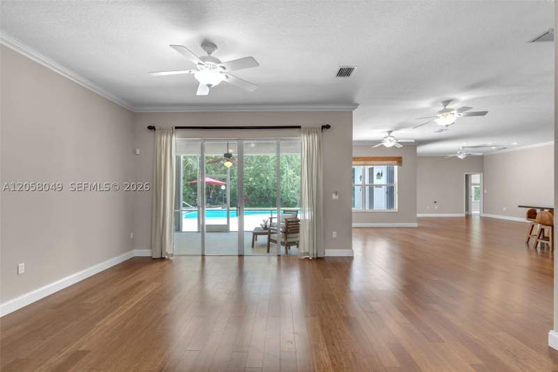 5 bedroom SingleFamilyResidence at 3140 Fairways Dr, Fairways At Keys Gate, Homestead — photo 2