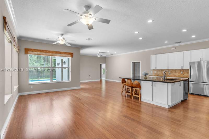 5 bedroom SingleFamilyResidence at 3140 Fairways Dr, Fairways At Keys Gate, Homestead — photo 5