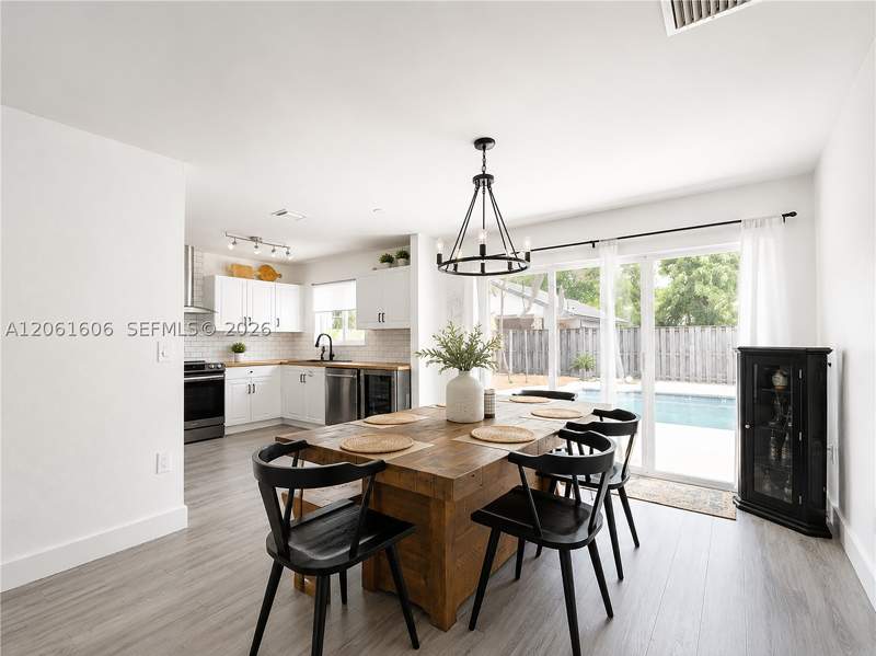4 bedroom SingleFamilyResidence at 9002 SW 212th Ter, Lakes By The Bay Sec 10, Cutler Bay — photo 5