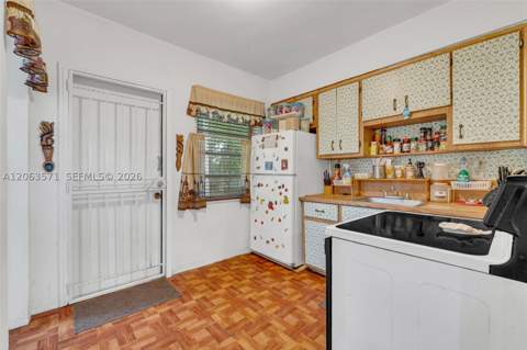 2001 NW 51st St, Miami FL - photo 16 of 38