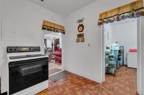 2001 NW 51st St, Miami FL - photo 18 of 38