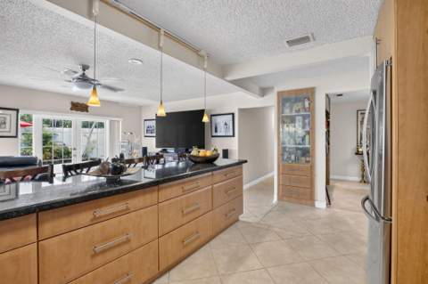 910 NE 205th Street, Miami FL - photo 17 of 43