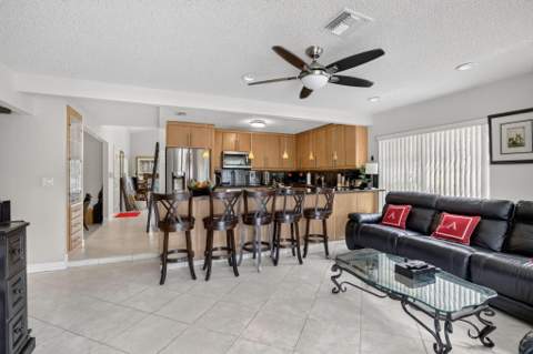 910 NE 205th Street, Miami FL - photo 22 of 43